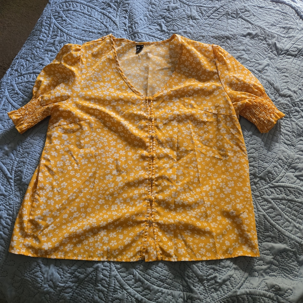 Yellow Floral Button-Front V-Neck Blouse